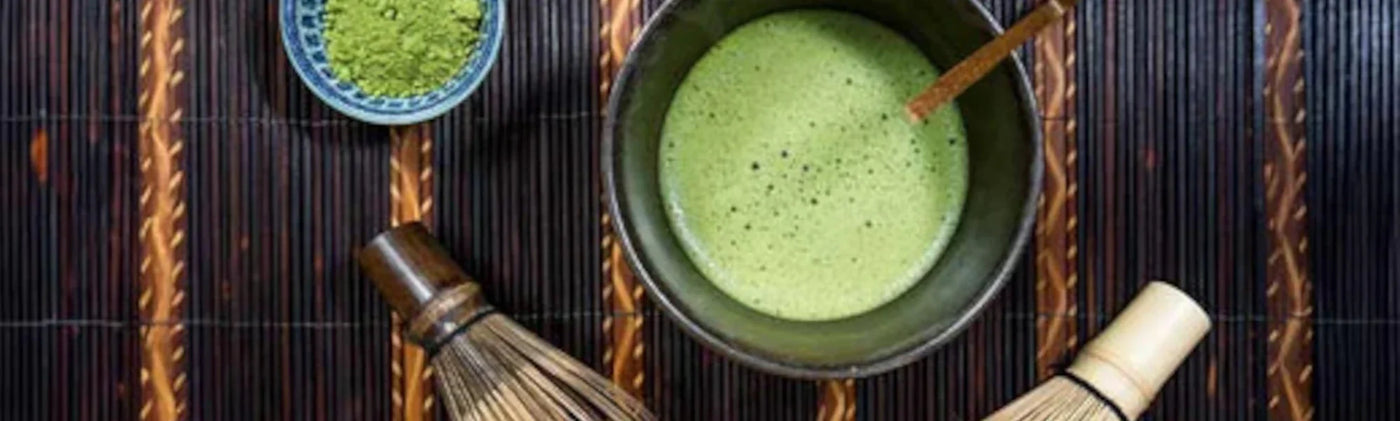 Recette boisson traditionnelle matcha amoseeds specialiste des super aliments bio