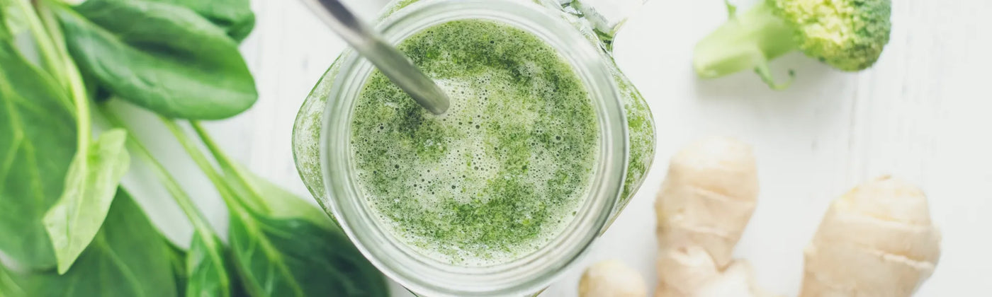 recette de smoothie jus vitaminé herbe d'orge en poudre bio amoseeds specialiste des super aliments Bio