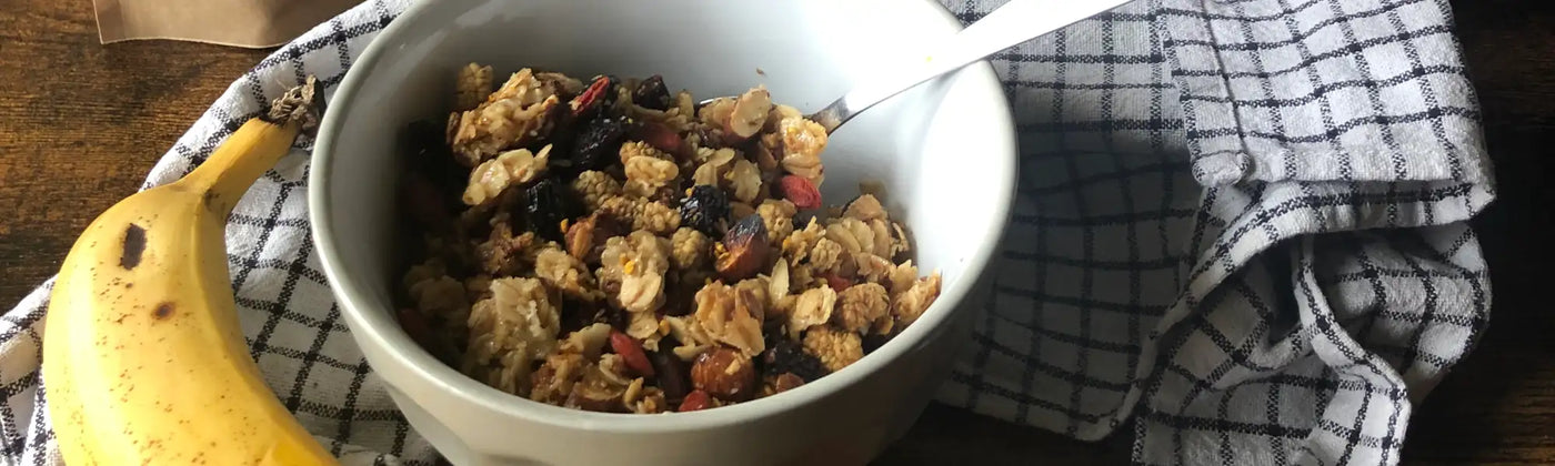 recette granola pollen fleurs cranberries baies goji mulberries bio amoseeds specialiste des super aliments Bio