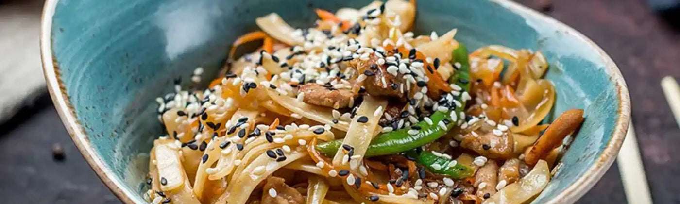 recette wok nouilles sautees shiitake graines nigelle bio amoseeds specialiste des super aliments Bio
